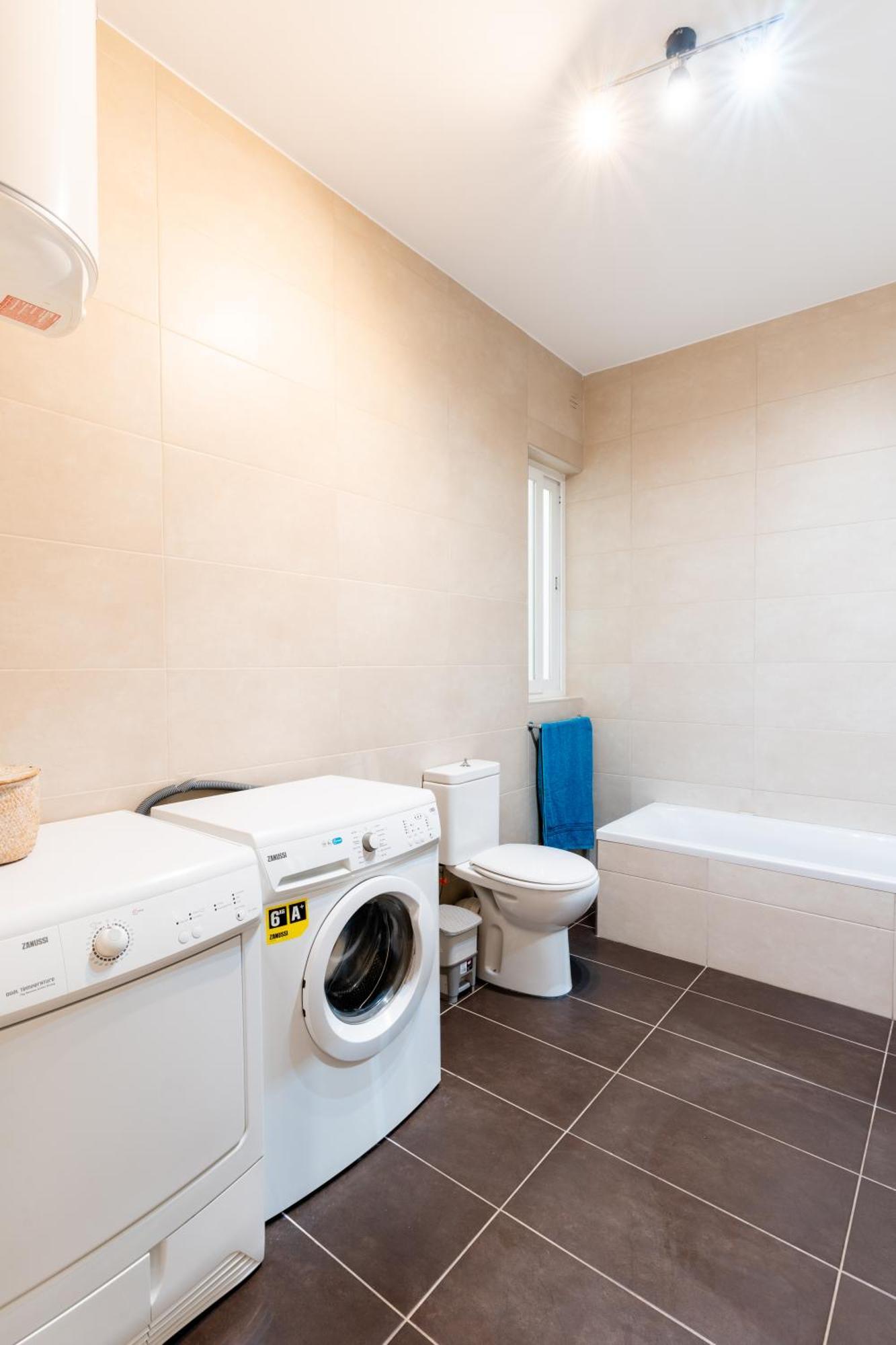 2 Bedroom In St Julians Prime Location In Paceville 3 By Vaganza Apartment *