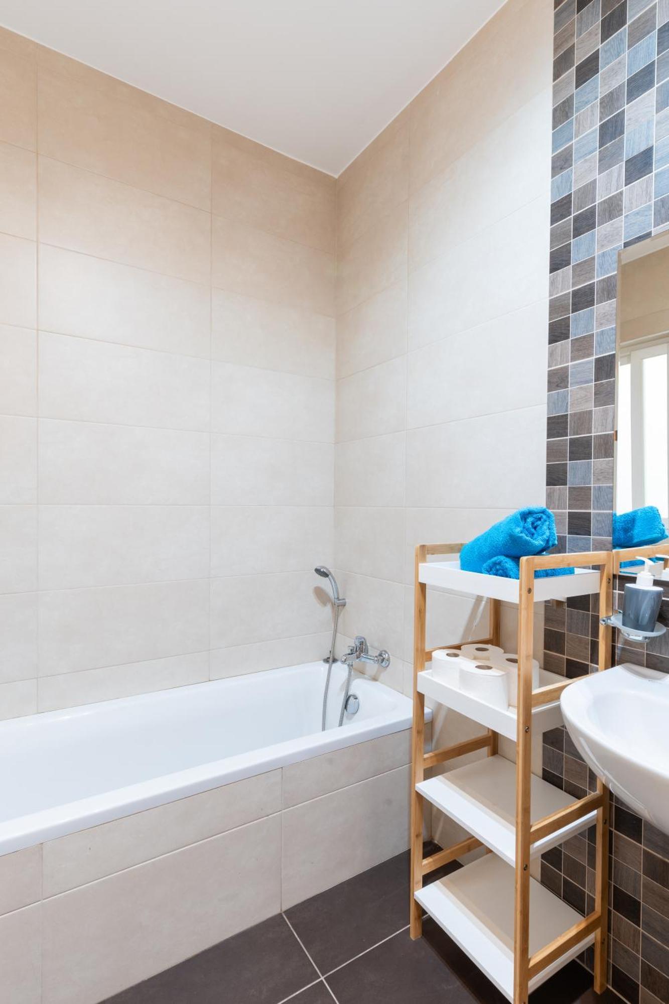 Apartment 2 Bedroom In St Julians Prime Location In Paceville 3 By Vaganza