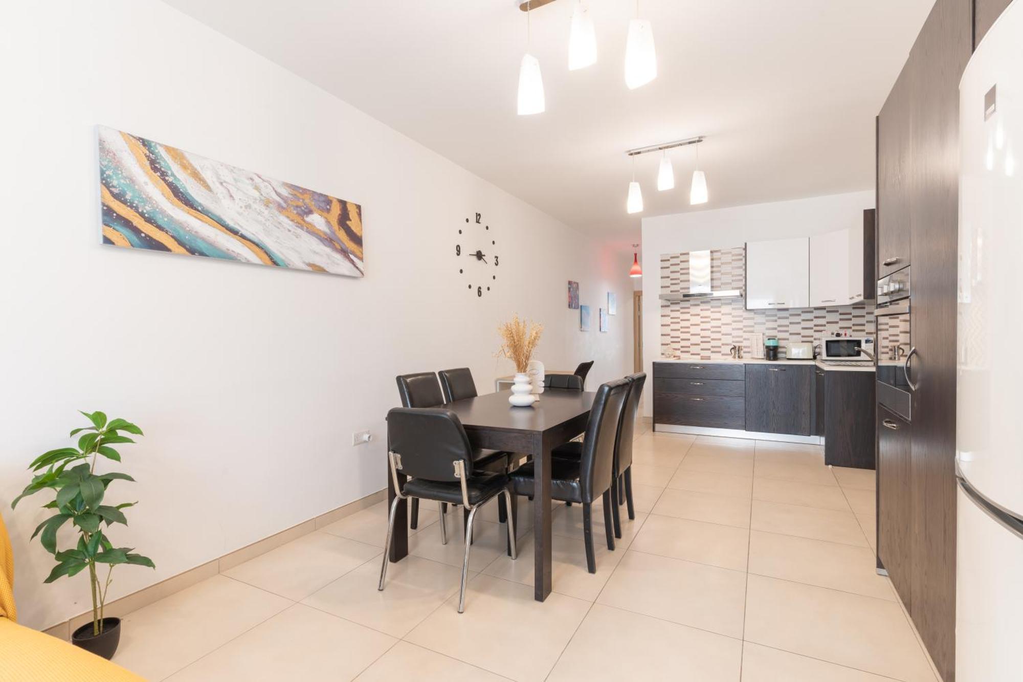 2 Bedroom In St Julians Prime Location In Paceville 3 By Vaganza * Saint Julian's