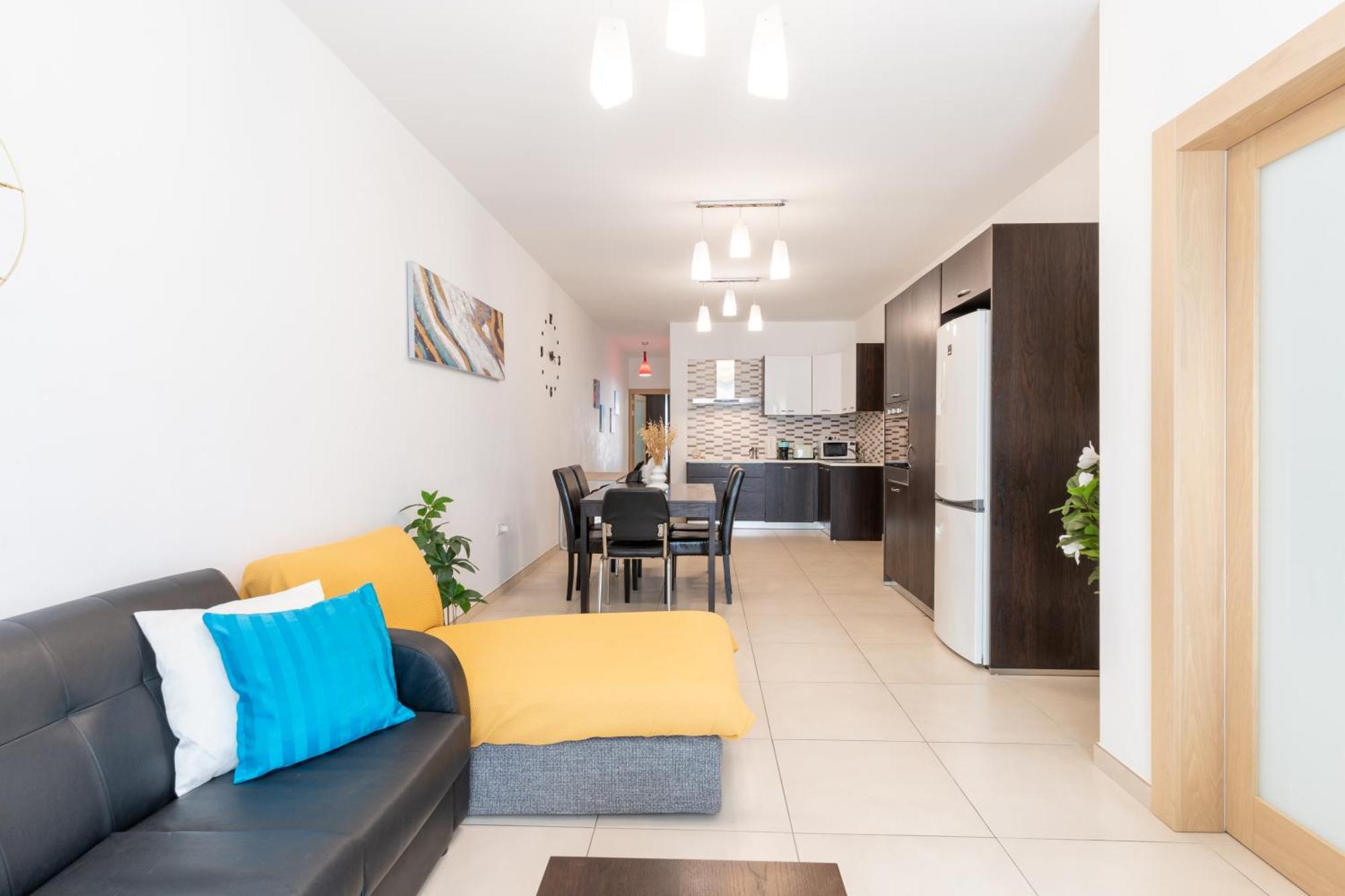 2 Bedroom In St Julians Prime Location In Paceville 3 By Vaganza Apartment
