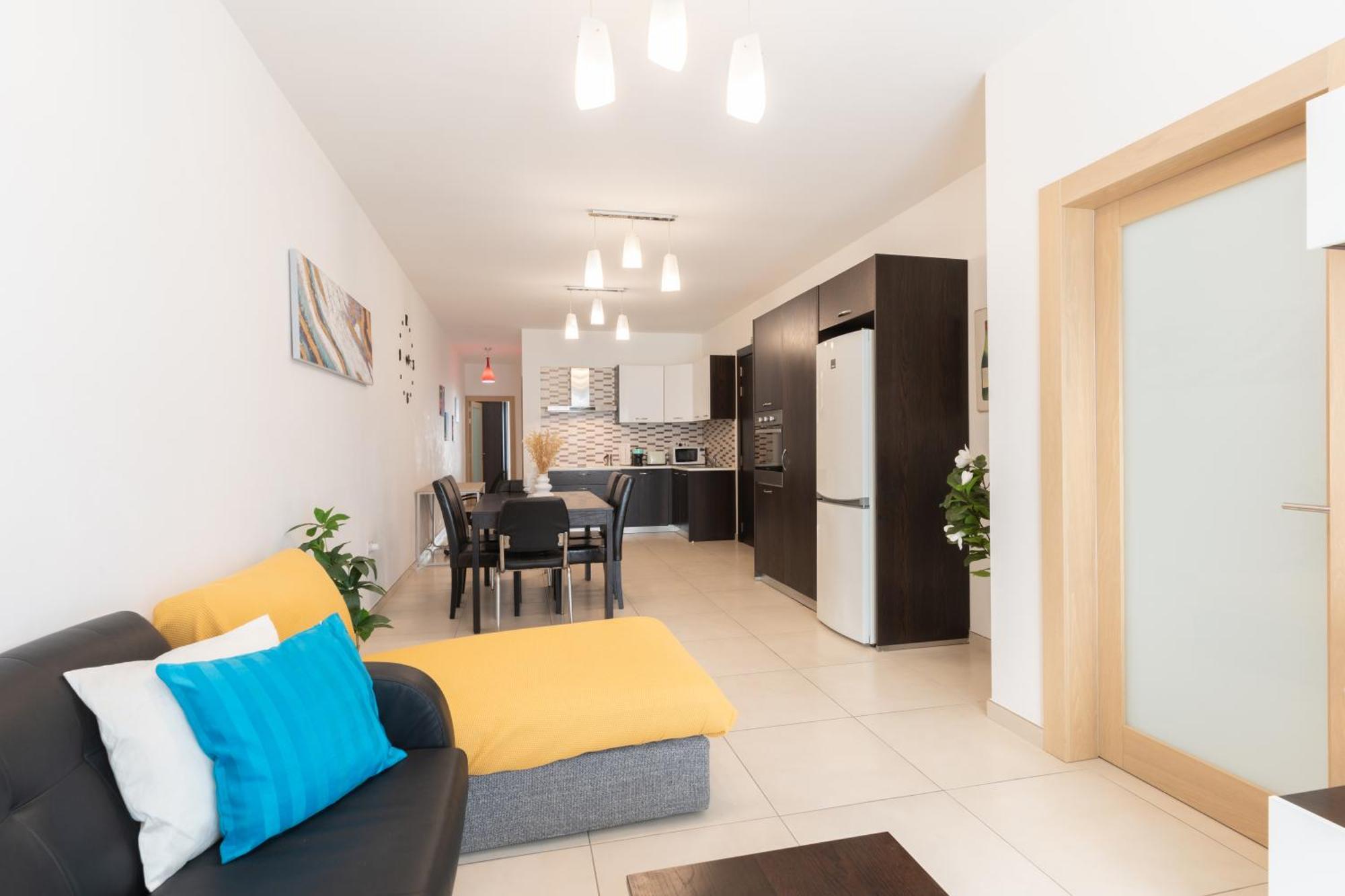 Apartment 2 Bedroom In St Julians Prime Location In Paceville 3 By Vaganza