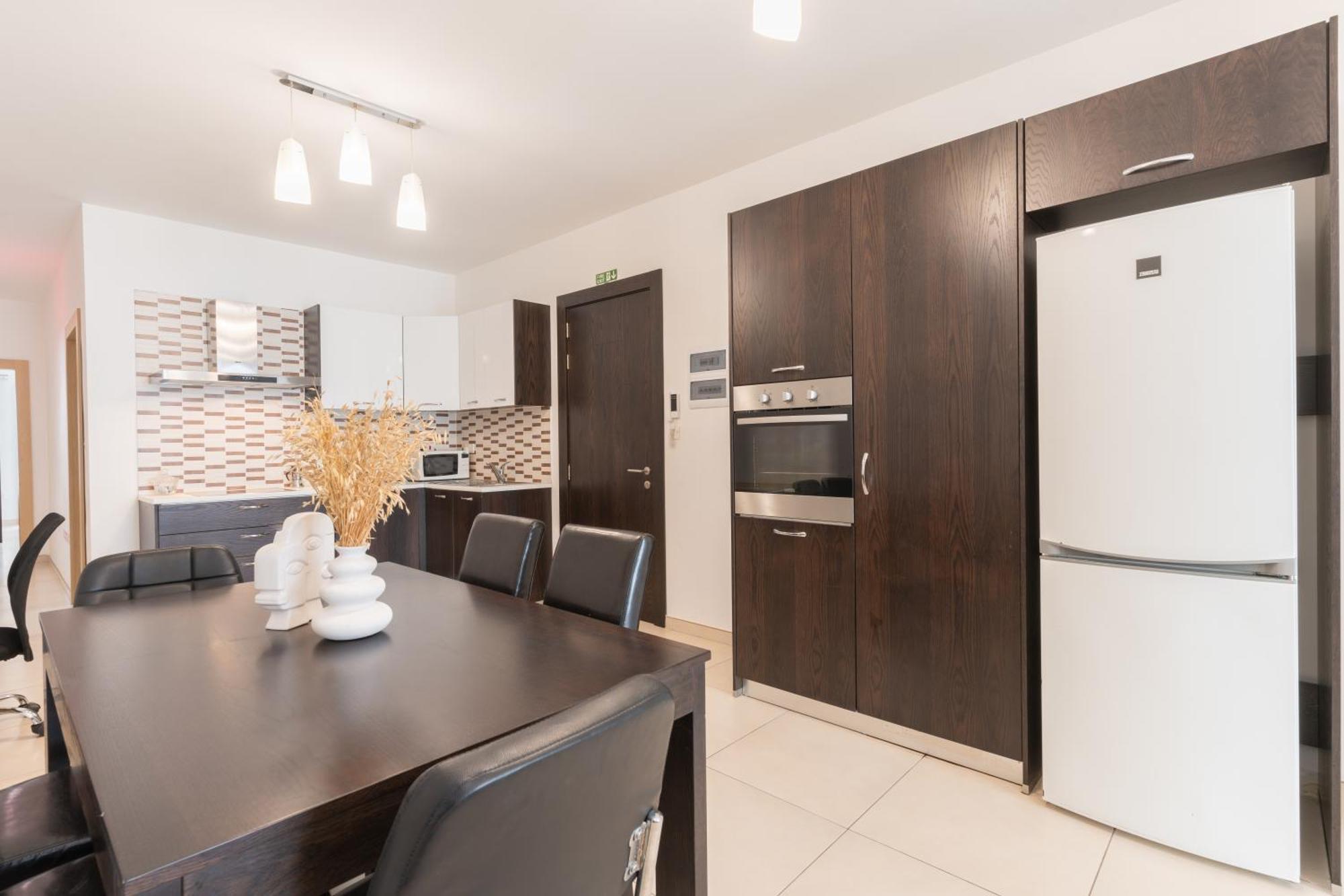 2 Bedroom In St Julians Prime Location In Paceville 3 By Vaganza * Saint Julian's